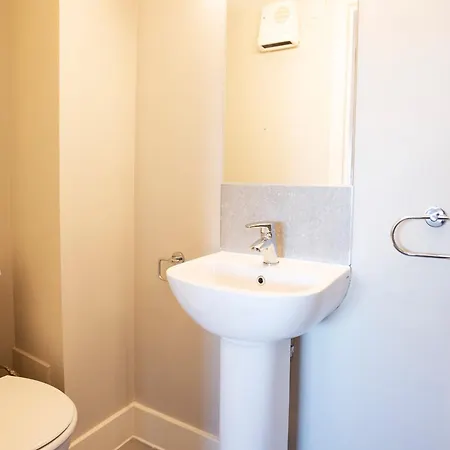 Three Bedroom - Edward Square Galway