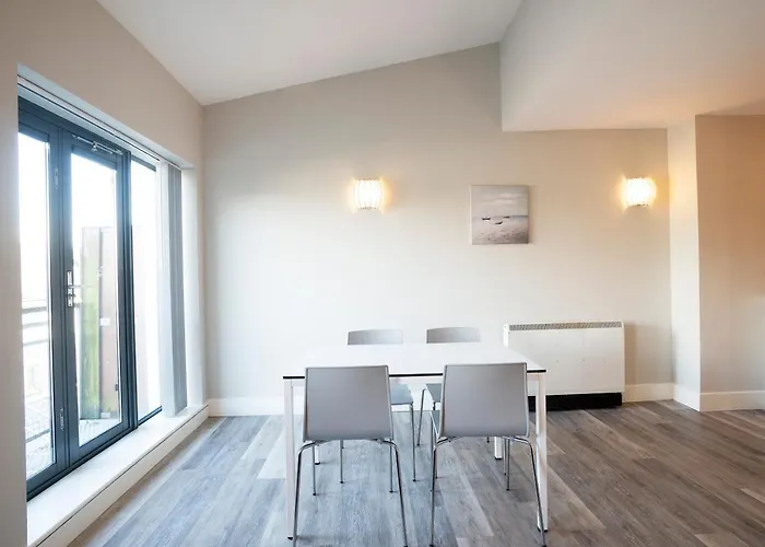 Three Bedroom - Edward Square *