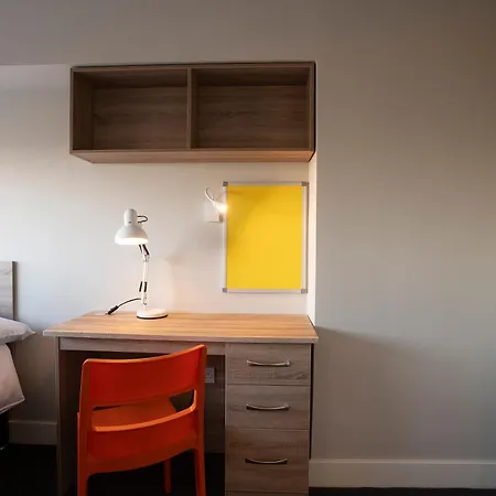 Lejlighed Three Bedroom - Edward Square Galway