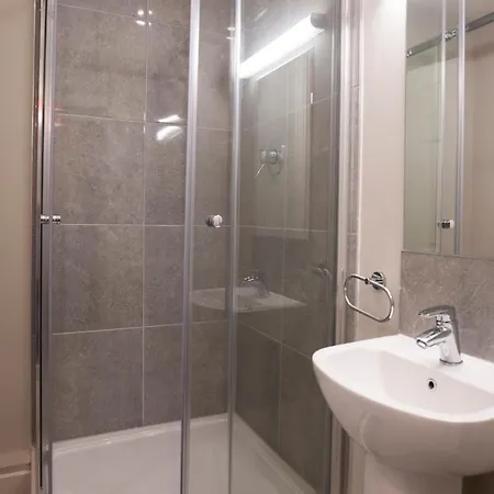 Three Bedroom - Edward Square Lejlighed Galway