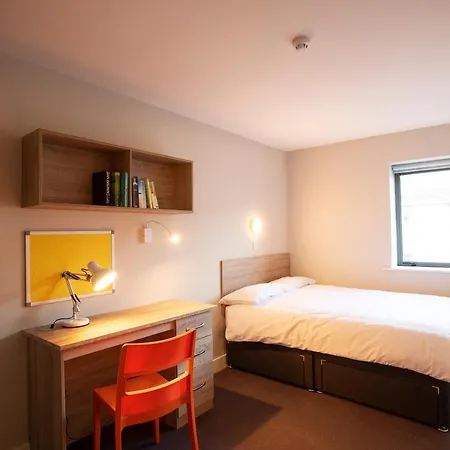 Three Bedroom - Edward Square *