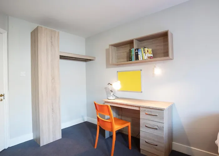 Three Bedroom - Edward Square