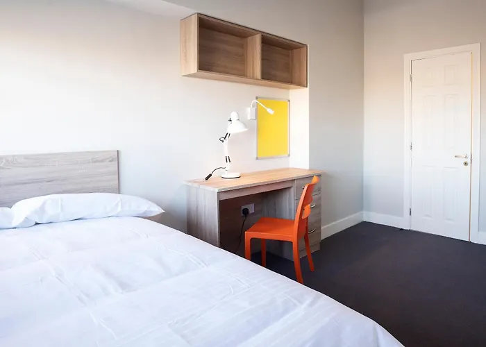 Three Bedroom - Edward Square Galway