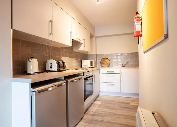 Three Bedroom - Edward Square Appartement *