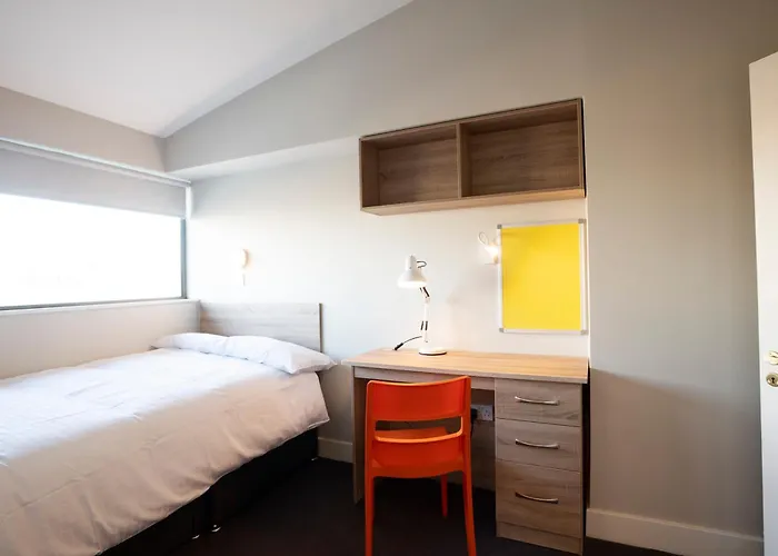 Three Bedroom - Edward Square * Galway