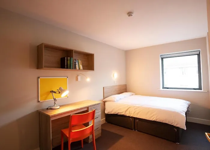 Three Bedroom - Edward Square *